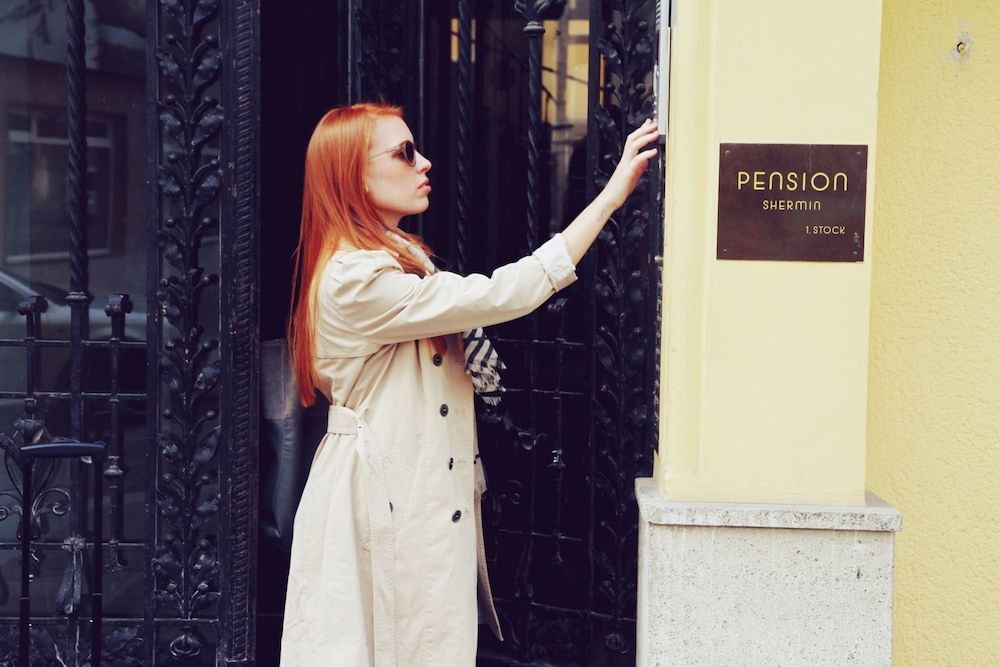 undefined Saint Shermin 5