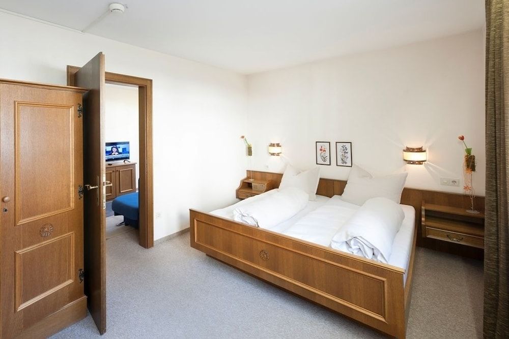 Family Room, 2 Bedrooms, Garden View, Garden Area