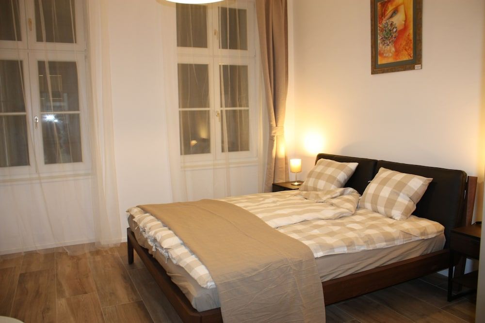 GoVienna Oldtown Apartments Deluxe Apartment, 1 Bedroom, Kitchen, Courtyard Area