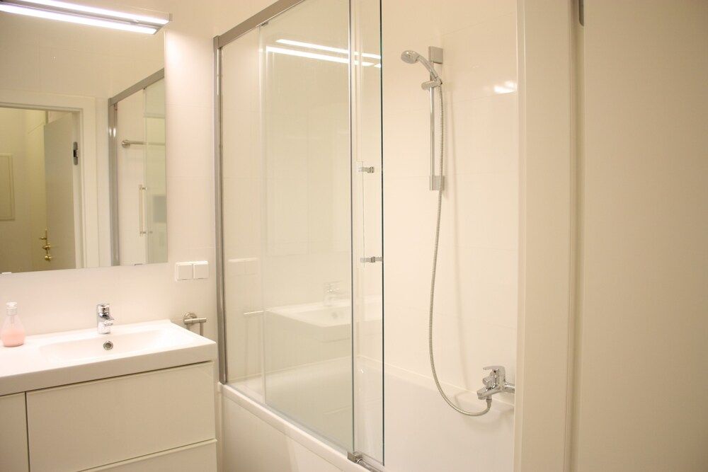 GoVienna Oldtown Apartments Deluxe Apartment, 1 Bedroom, Kitchen, Courtyard Area 7