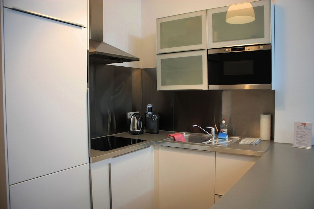 GoVienna Oldtown Apartments Deluxe Apartment, 1 Bedroom, Kitchen, Courtyard Area 10