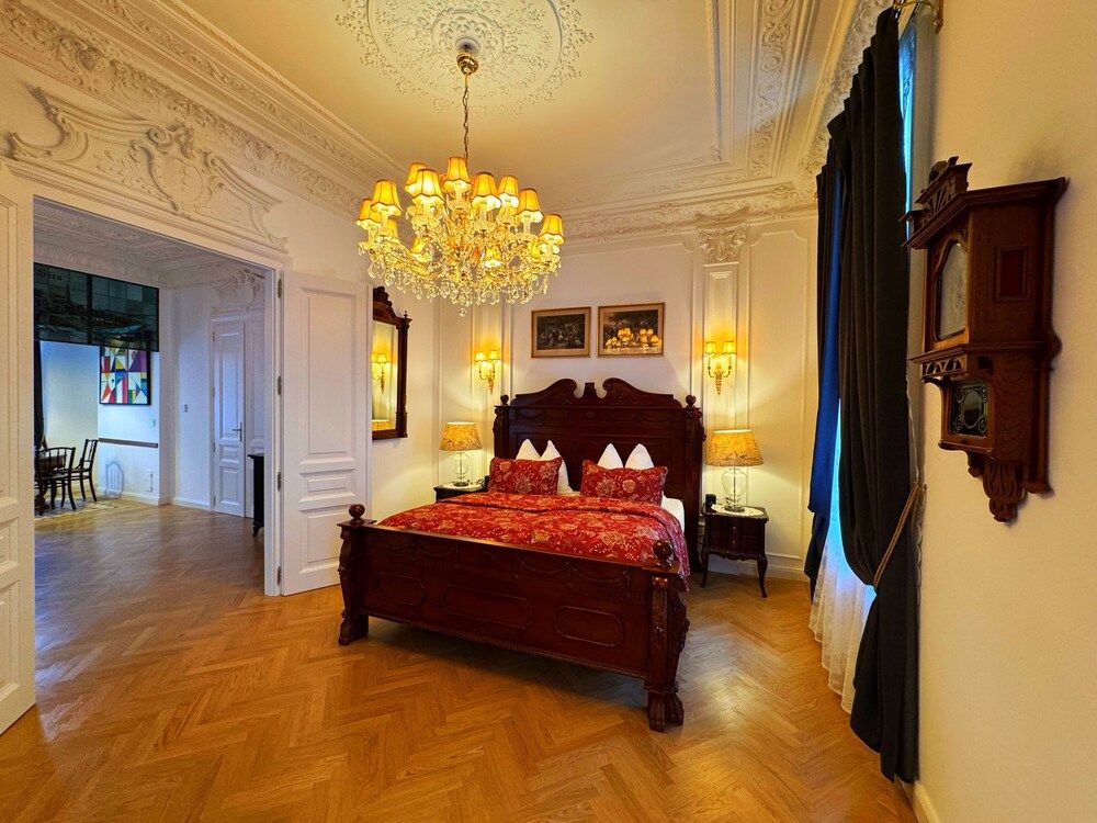 undefined 7th Heaven Vienna Center Apartments 4