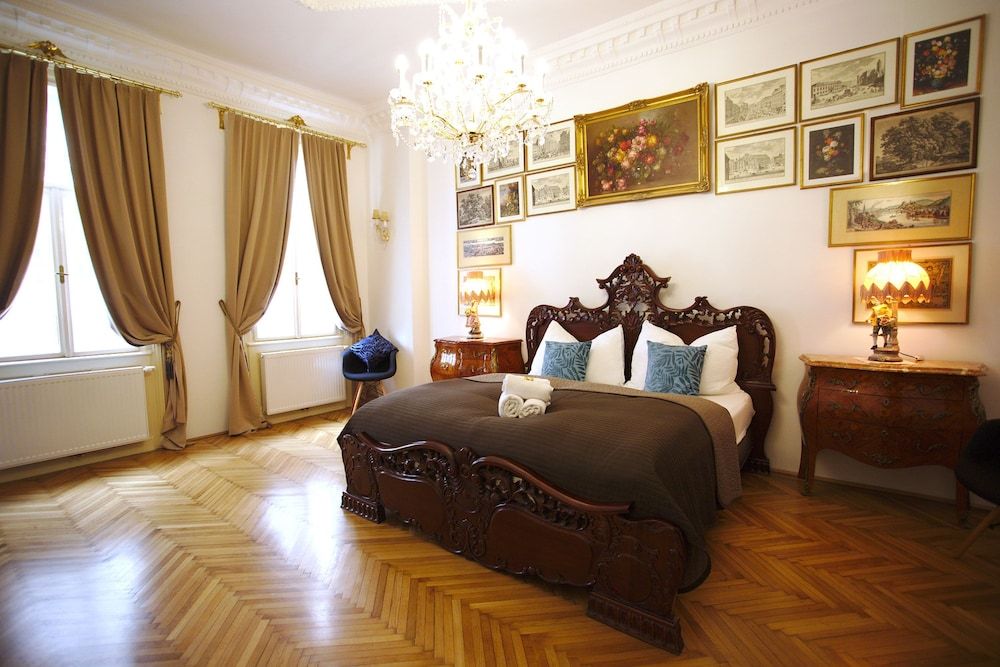 undefined 7th Heaven Vienna Center Apartments 2