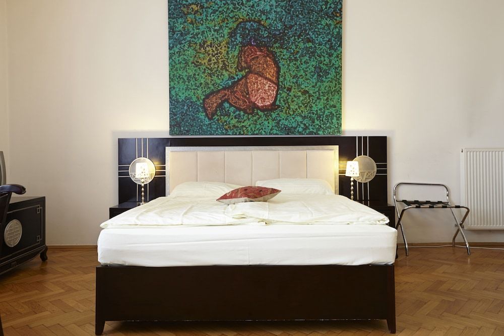 Hotel Pension Museum Double Room 5