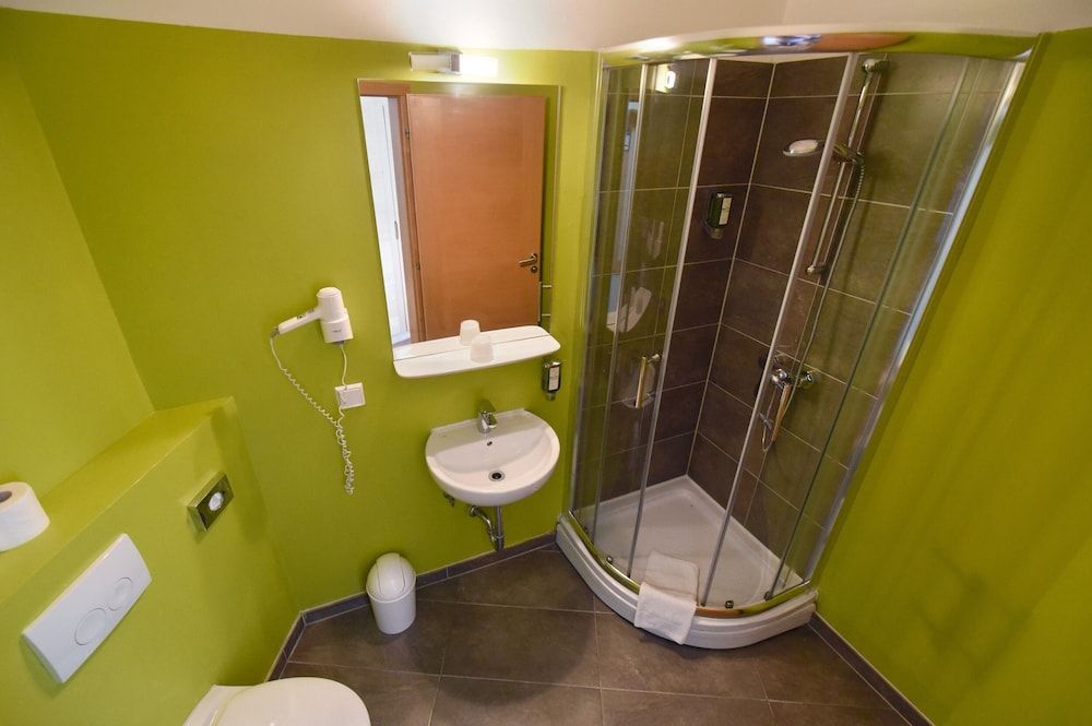 Hotel Mocca Classic Double Room 6