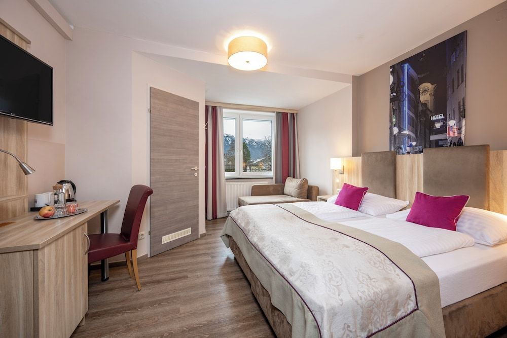 undefined Hotel Das Junior by MAX 70