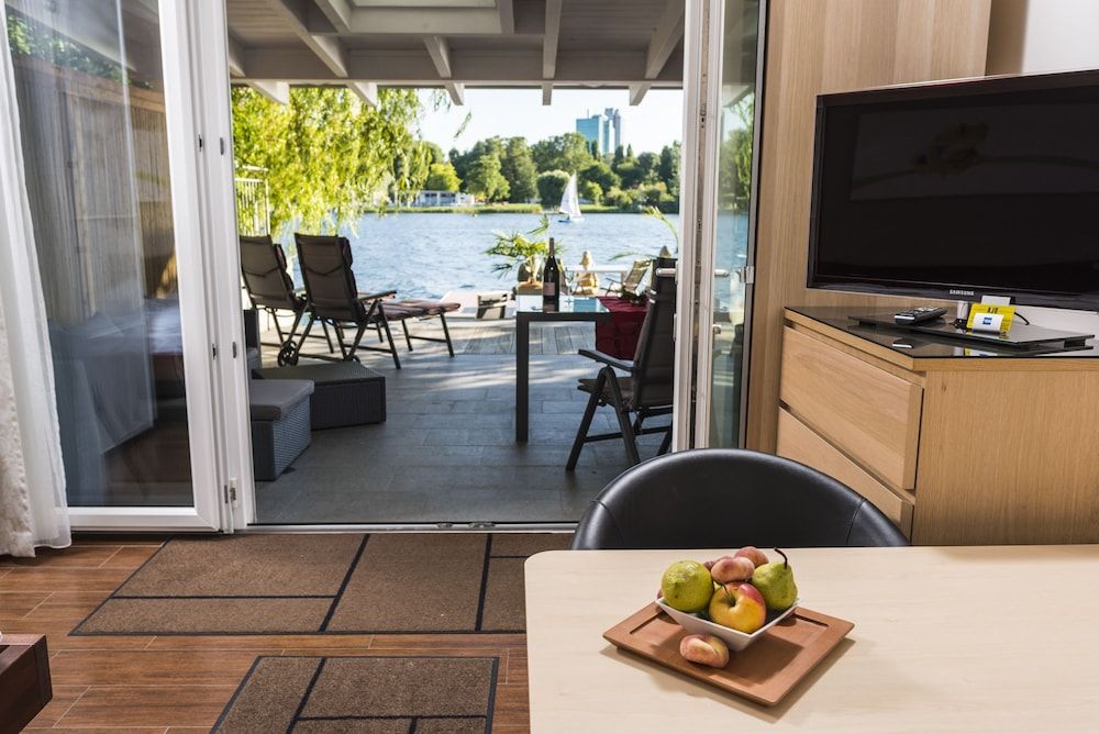 undefined AJO Vienna Beach - Contactless Check-in 5