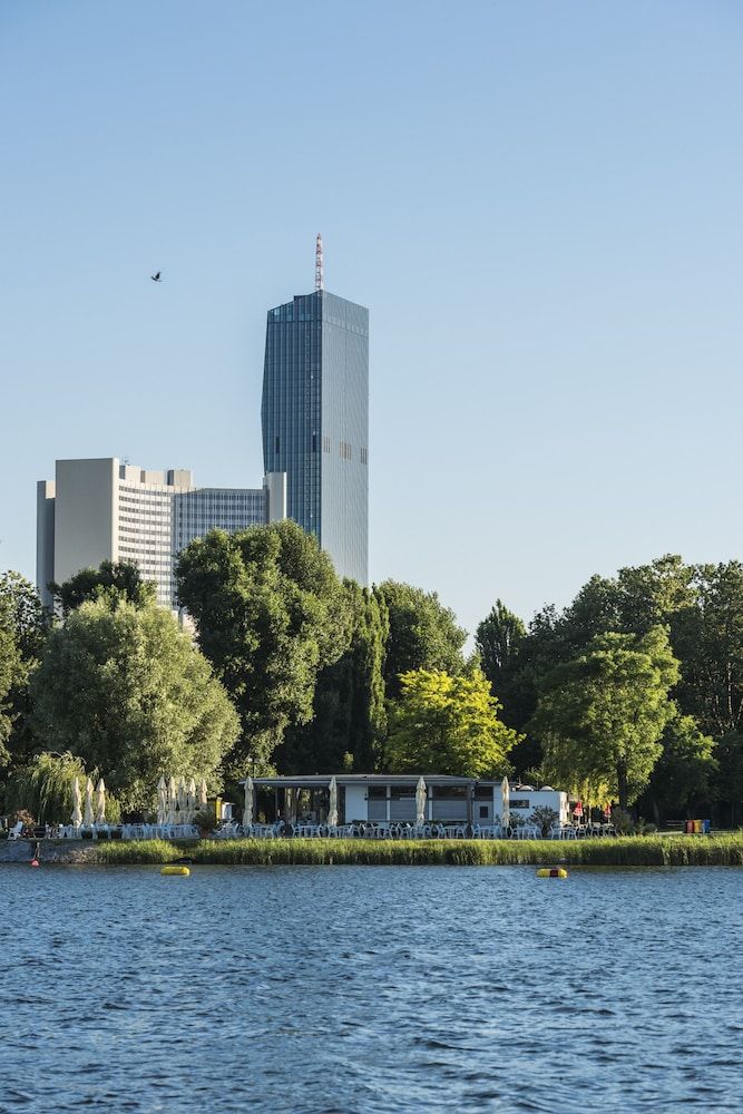 AJO Vienna Beach - Contactless Check-in Luxury Apartment, 2 Twin Beds, River View (50€ cleaning fee on top of the rate) 14