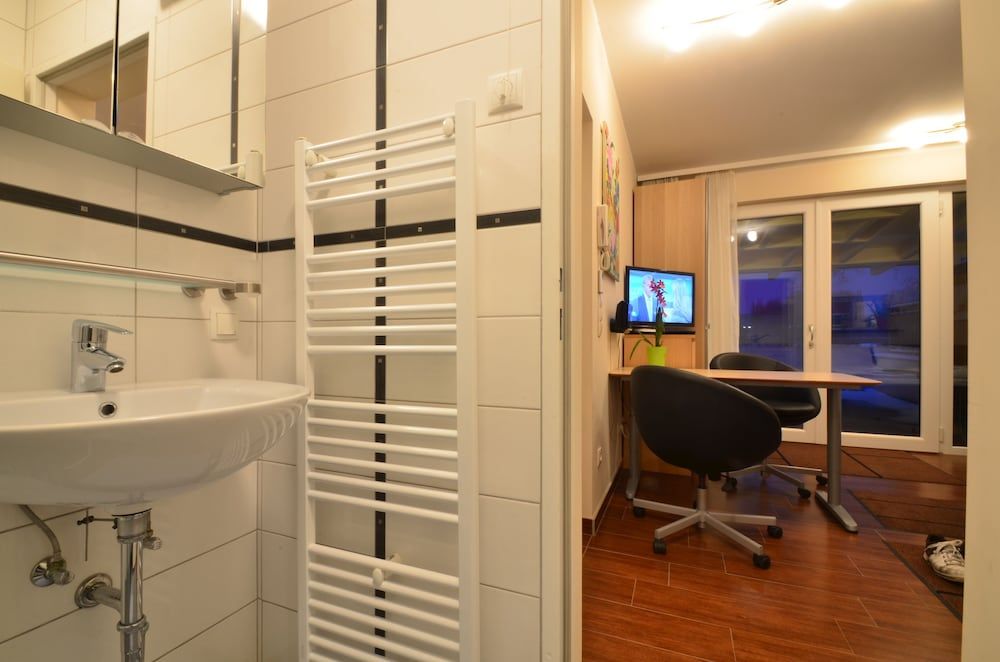 AJO Vienna Beach - Contactless Check-in Luxury Apartment, 2 Twin Beds, River View (50€ cleaning fee on top of the rate) 37