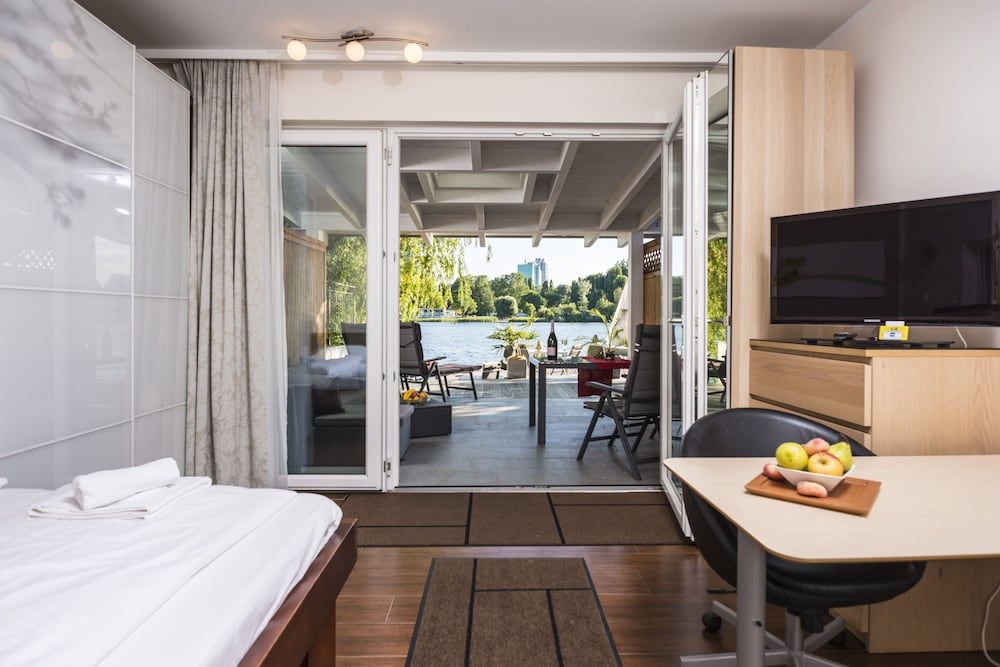 AJO Vienna Beach - Contactless Check-in Luxury Apartment, 2 Twin Beds, River View (50€ cleaning fee on top of the rate) 10