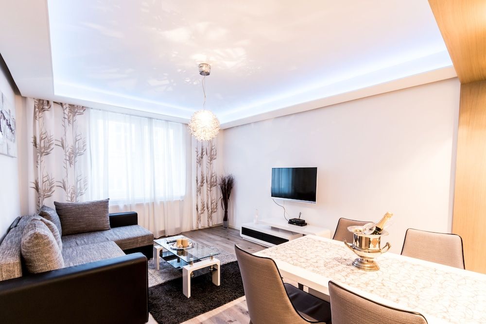 Grand Apartment Vienna Deluxe Apartment, 1 Bedroom, City View 11