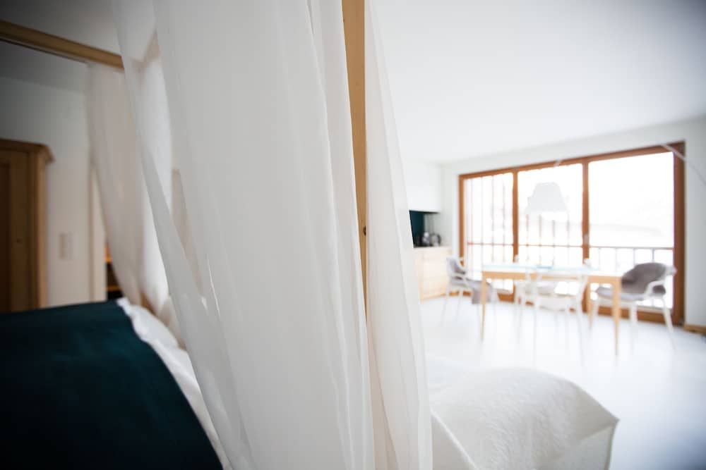 Hallstatt Hideaway - Adults only Luxury Suite, Hot Tub, Lake View 3