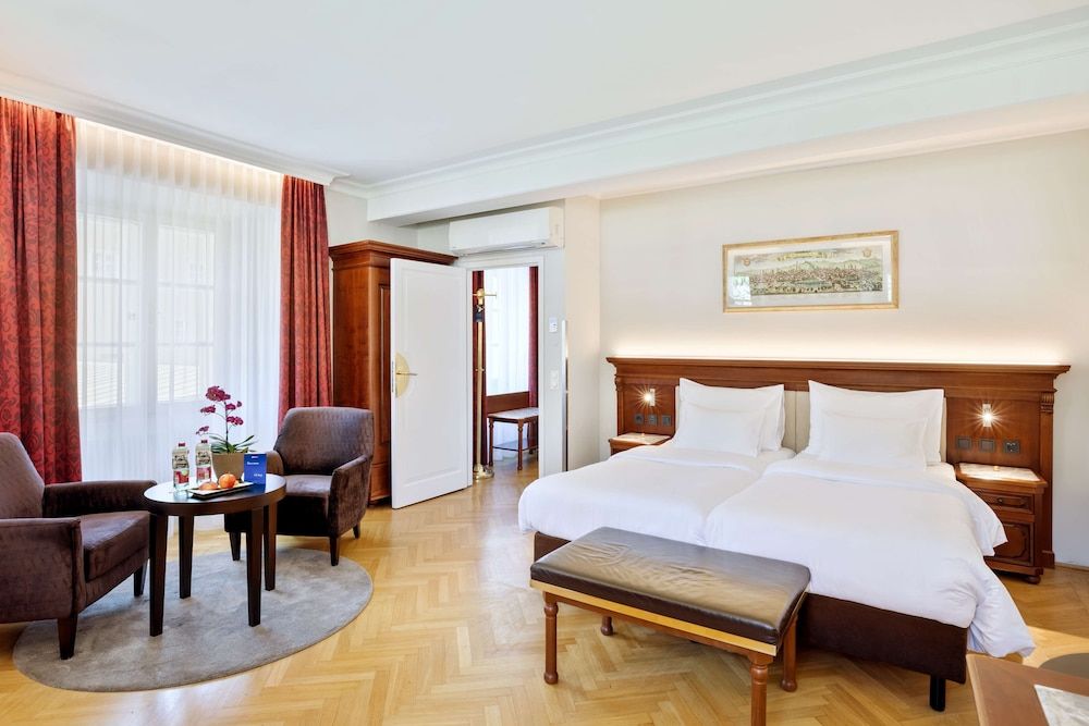 undefined Radisson Blu Hotel Altstadt 9
