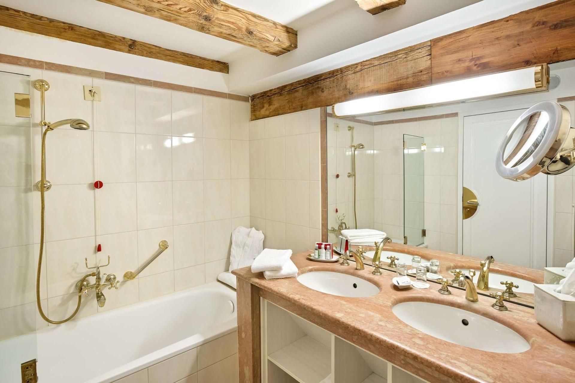 Radisson Blu Hotel Altstadt Standard Guest Room 3