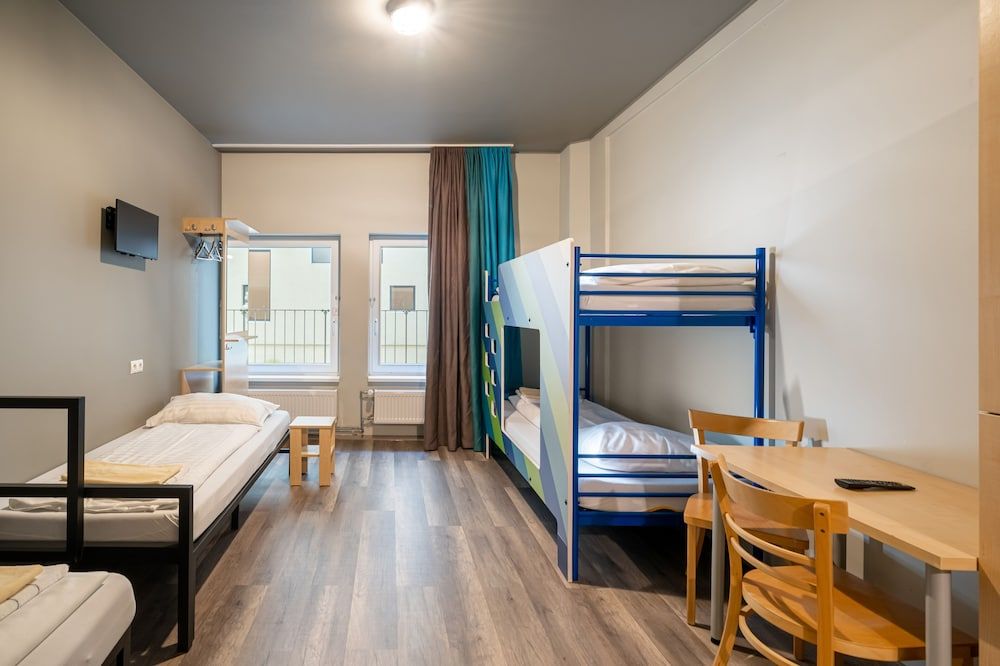 undefined a&o Salzburg Hauptbahnhof - Hostel 7