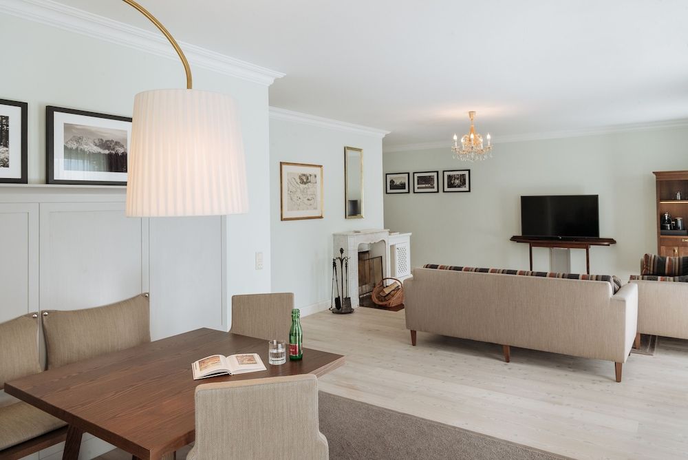 IMLAUER Hotel Schloss Pichlarn Traditional Suite, Balcony 7