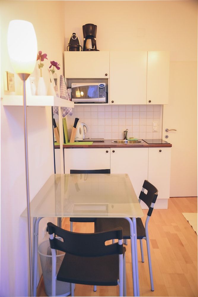 JL Apartments Basic Studio (Budget | incl. final cleaning fee) 3