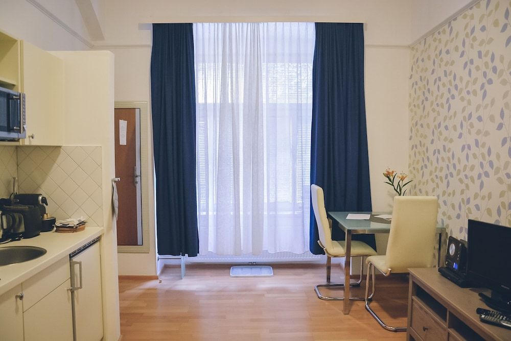 JL Apartments Studio (Small |  incl. final cleaning fee) 2