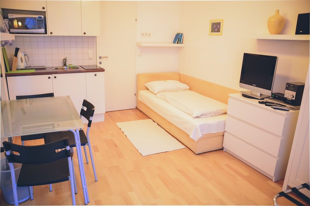 undefined JL Apartments 4