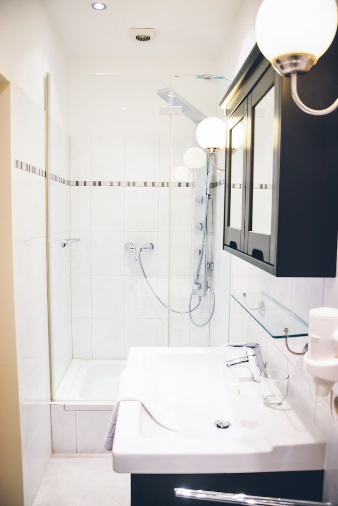 JL Apartments Studio (Small |  incl. final cleaning fee) 9