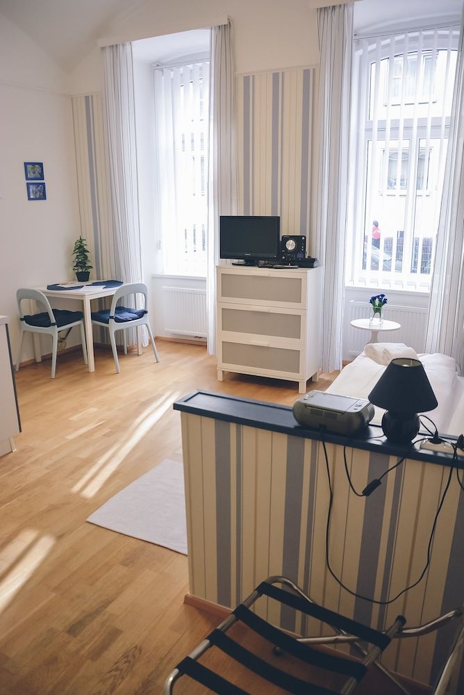 JL Apartments Studio (Small |  incl. final cleaning fee) 11