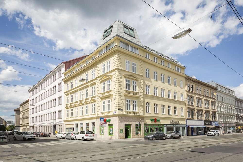 undefined Vienna Grand Apartments CITY 3
