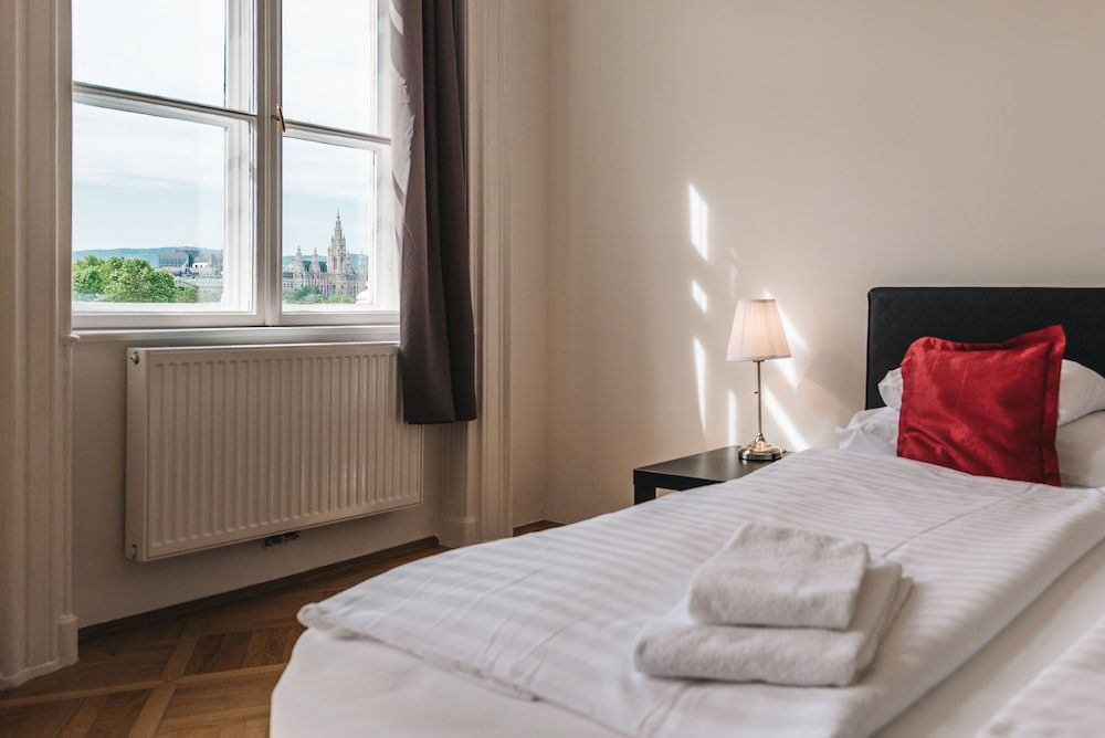 Apartment, 2 Bedrooms, 2 Bathrooms (Mozartview III  Opernring 23)