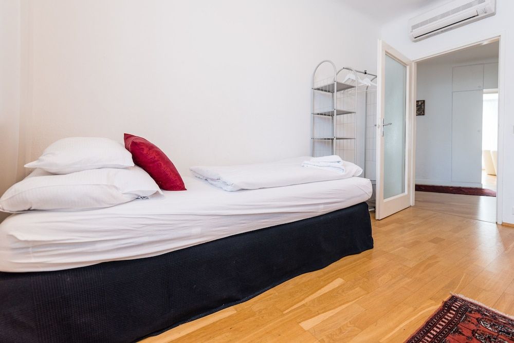 Apartment, 4 Bedrooms, 2 Bathrooms, City View (Opernblick I - Walfischgasse 9)