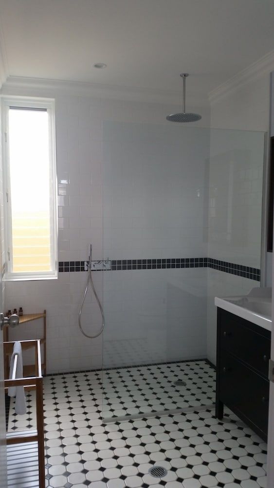 Kernow Charters Towers Apartment, 1 Bedroom, Garden Area (Minimum Age 18) 2