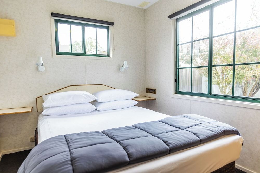 Miners Cottage 5bth