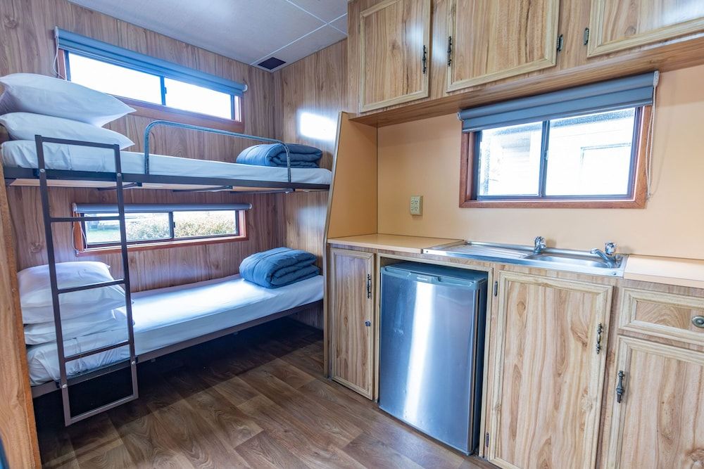 Studio Cabin Acc 4