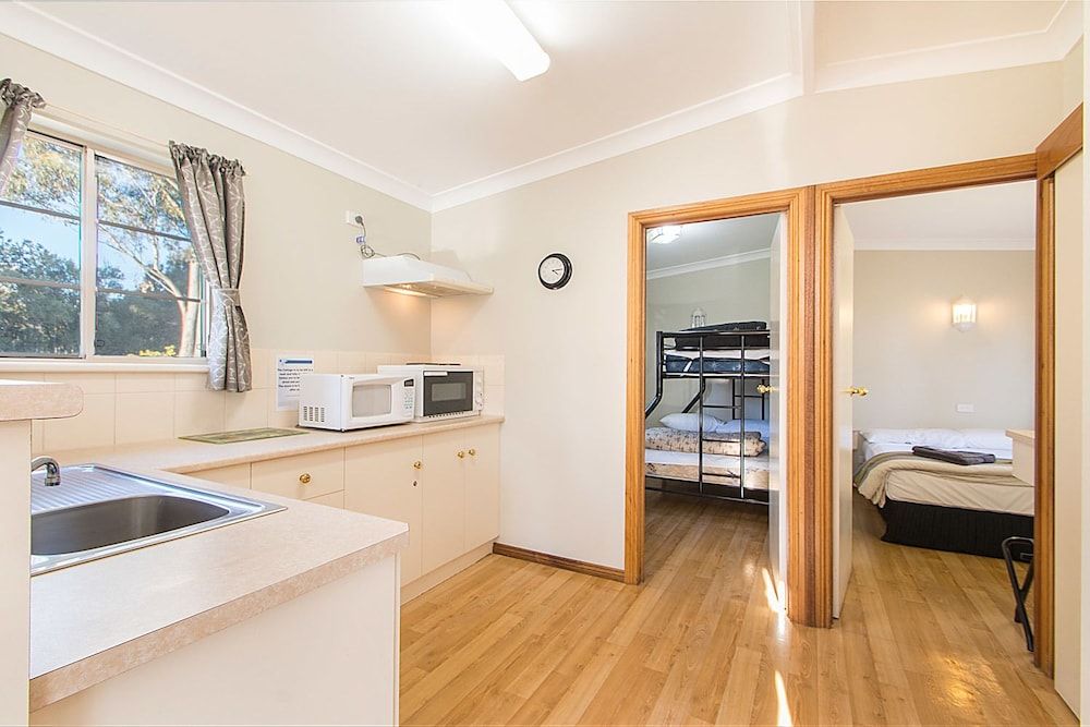 Standard Suite, 2 Bedrooms, Kitchenette (Windmill Cottage 2 night) - Linen extra charge