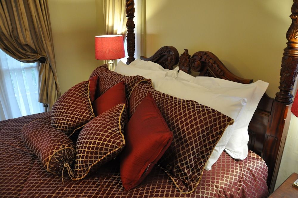 Bli Bli House Riverside Retreat Spa Suite 2