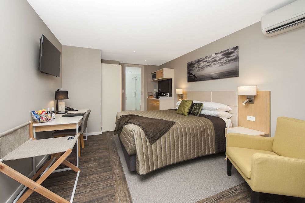 Standard Studio, 1 Queen Bed, Sea View