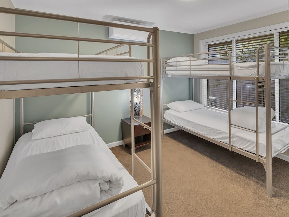 BIG4 Ingenia Holidays Queenscliff Beacon House, 3 Bedrooms