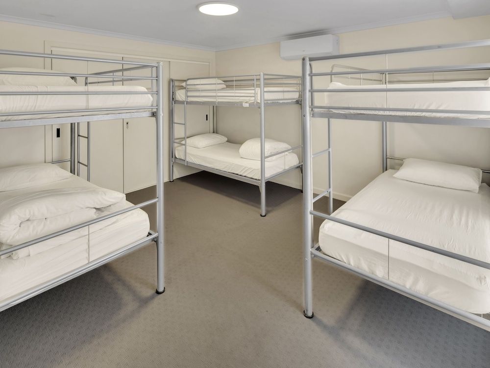 BIG4 Ingenia Holidays Queenscliff Beacon House, 3 Bedrooms 4