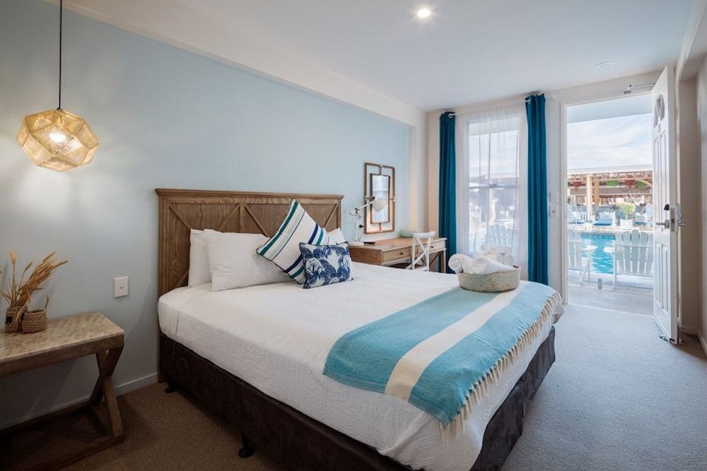 Rambutan Resort King Room 4