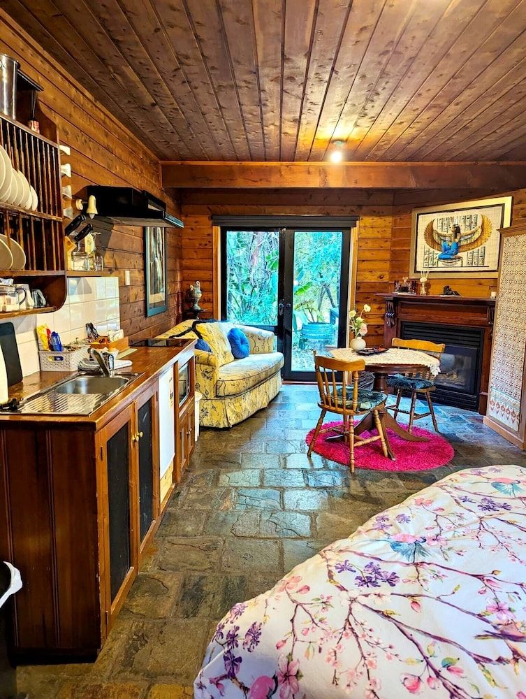 Forget Me Not Cottages Main House (include Water Cottage) 18