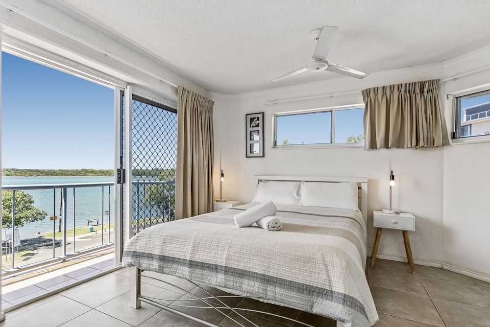 Apartment, 1 Bedroom, Hot Tub, River View