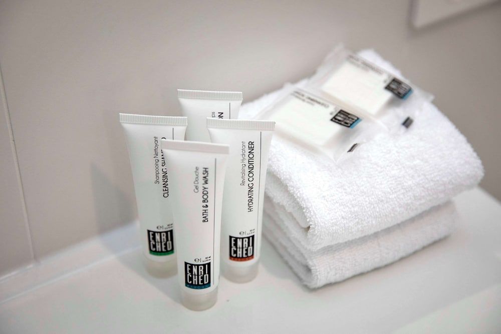 CH Boutique Hotel & Apartments, an Ascend Collection Hotel Apartment, 3 Bedrooms (located at 31 The Ringers Road) 10