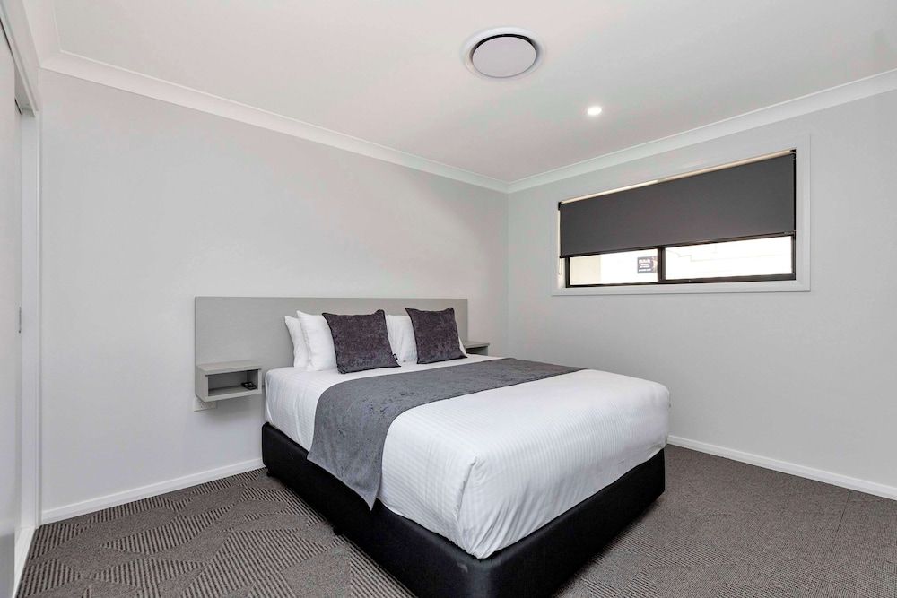 CH Boutique Hotel & Apartments, an Ascend Collection Hotel Apartment, 3 Bedrooms (located at 31 The Ringers Road) 7