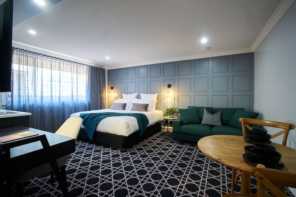 King Suite with Kitchenette