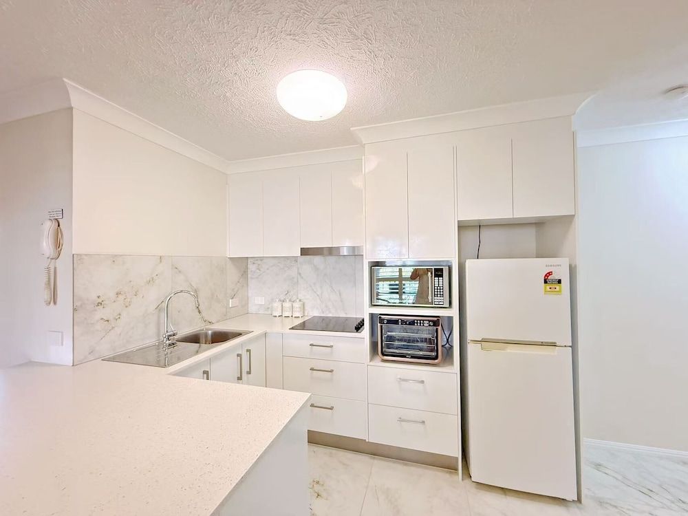 undefined Karana Palms Resort 7