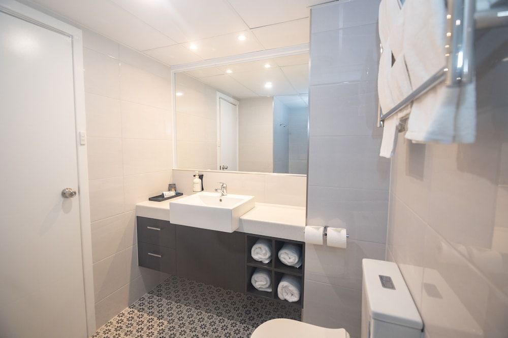 Dog Rock Motel Heritage Self-Contained Twin 4