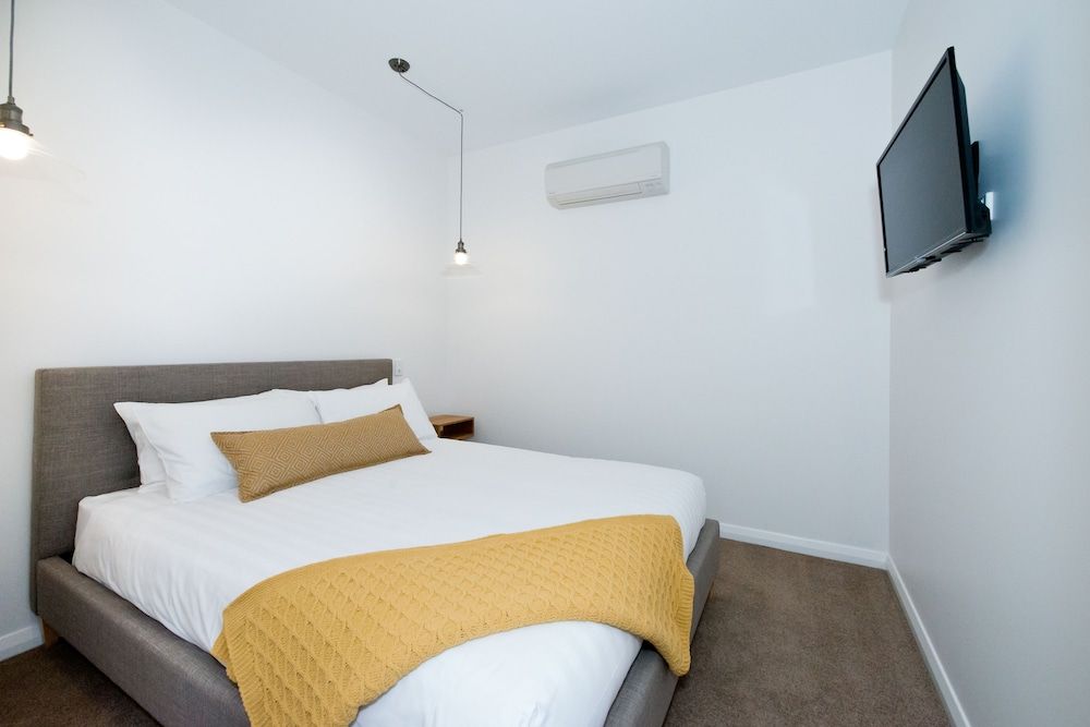 Loxton Courthouse Apartments Two Bedroom Apartment (Police Station)