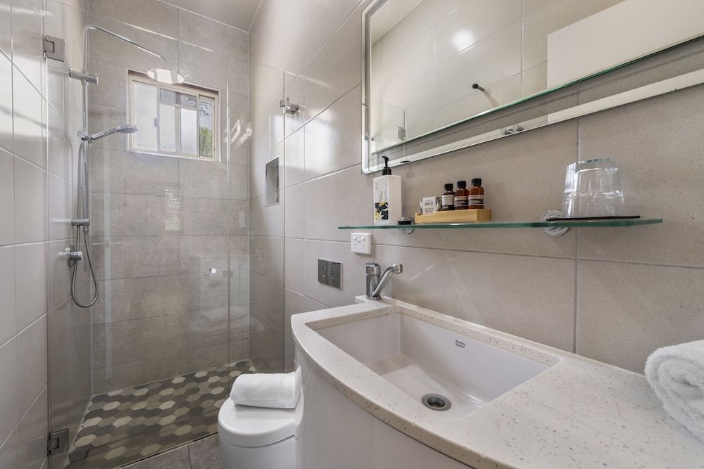 Blue Summit Hideaway 3 Bedroom Spa Villa 15