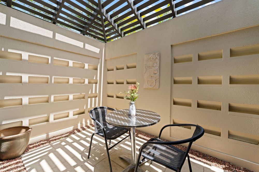 Blue Summit Hideaway Luxury Villa, 1 King Bed 7