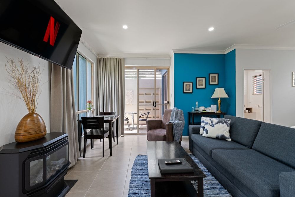 Blue Summit Hideaway Luxury Villa, 1 King Bed 16