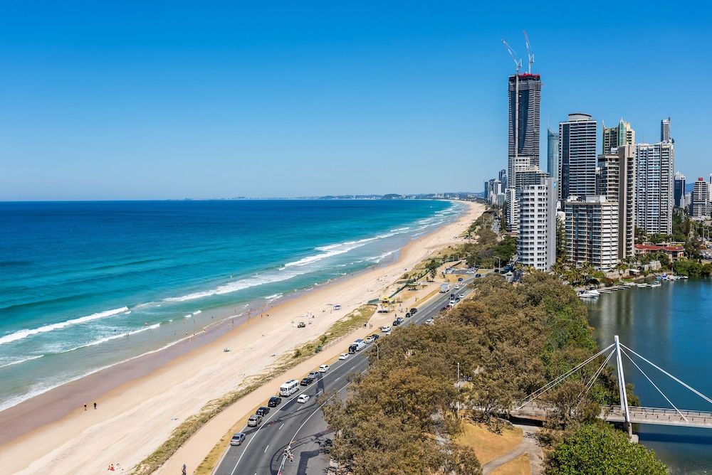 The Waterford on Main Beach 2 Bedrooms Ocean View 36