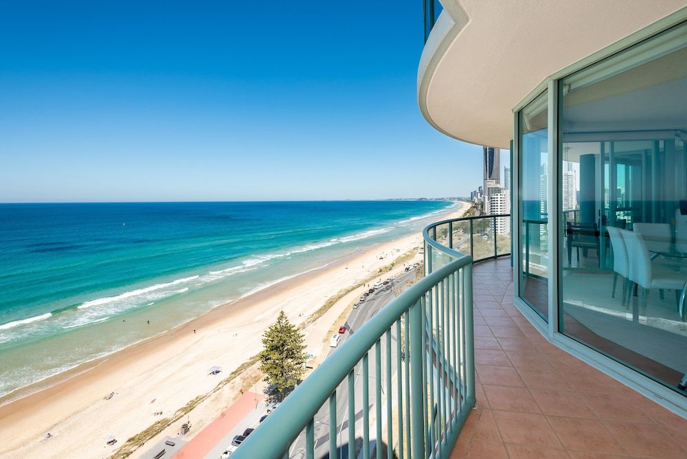 The Waterford on Main Beach 2 Bedrooms Ocean View 32